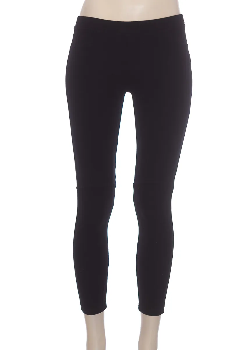Pantalón color Negro - Zara